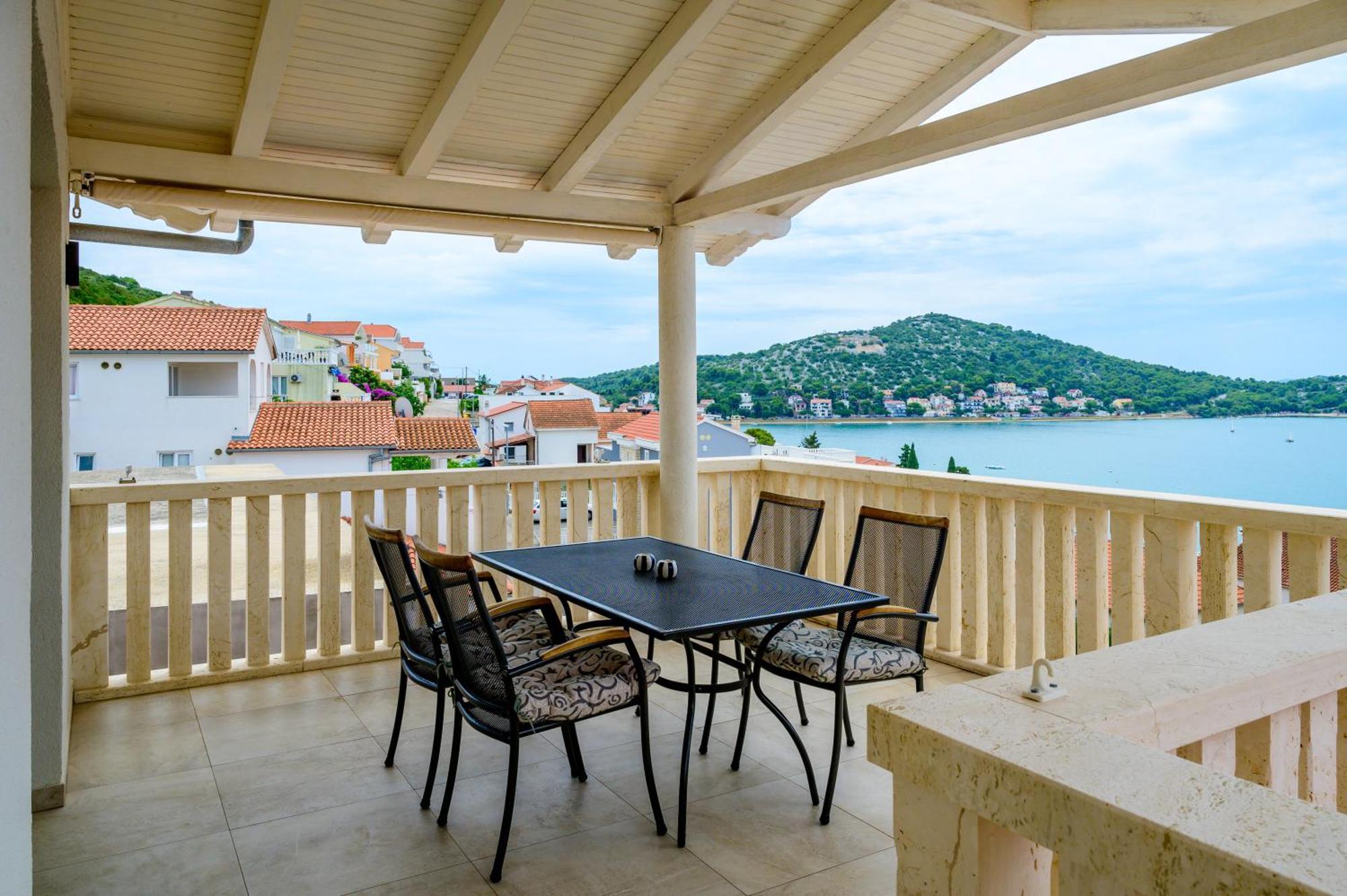 Villa I Karma Tisno Esterno foto